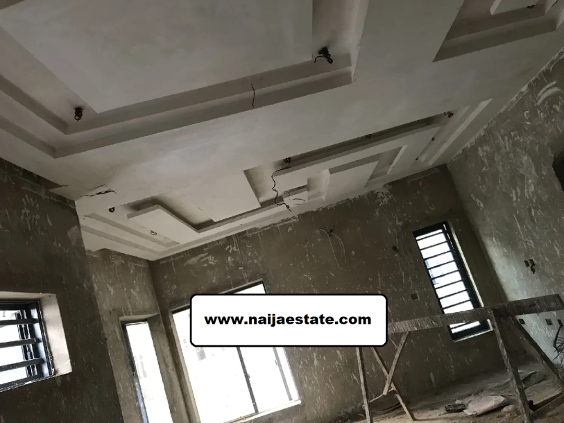 5bdrm Duplex in Red Gate Estate Bodija for Sale-3
