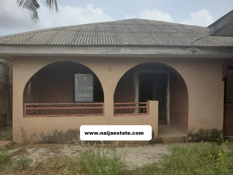 5bdrm Bungalow in Olomore Federal, Abeokuta South for Sale-3