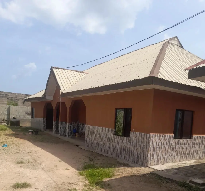 2bdrm Bungalow in Unity Estate, Akure for Sale-2