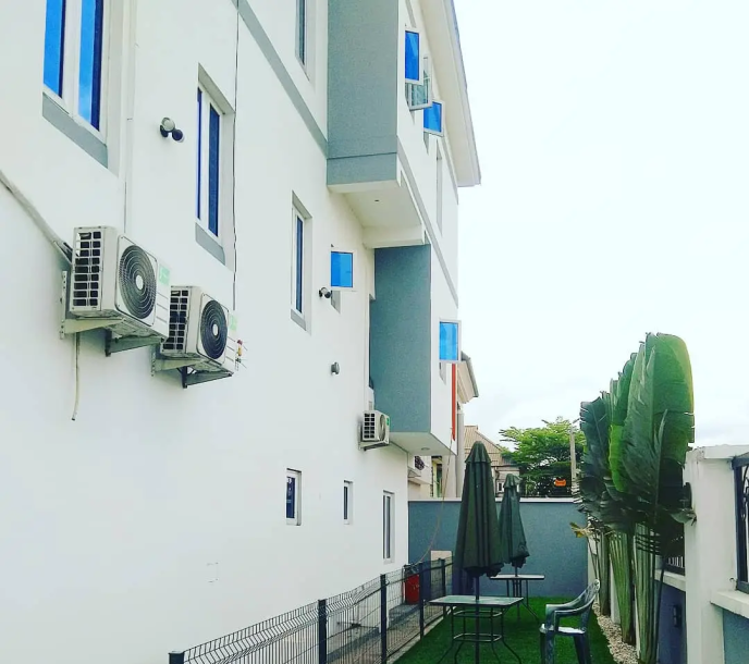 Furnished 4bdrm Duplex in Unity Estate, Port-Harcourt for Sale-6