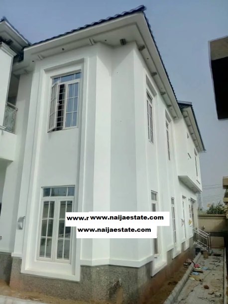 5bdrm Duplex in Kaduna for Sale-2