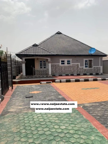 Furnished 3bdrm Apartment in Okinni, Osogbo for Sale-2