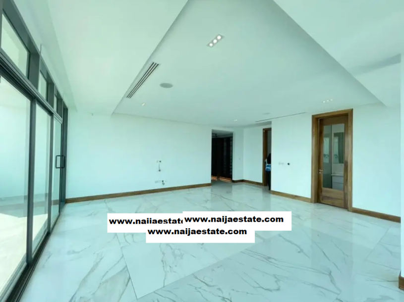 Magnificently Spaced 5 Bed Fully Detached Duplex-2
