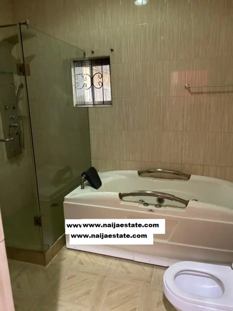 6 well furnished bedroom duplex-5