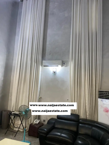 6 well furnished bedroom duplex-4