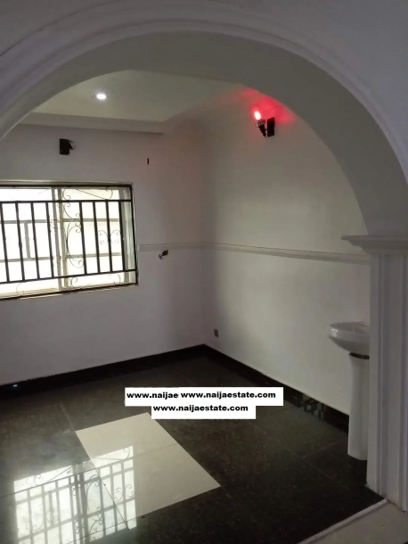 3bdrm Bungalow in Anuoluwa, Alakia for Sale-2