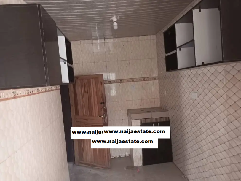 2bdrm House in Ologbo Estate, Ibadan for Rent-3