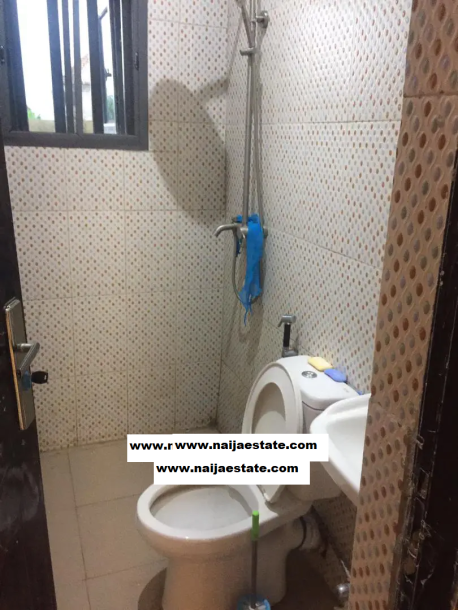 3bdrm Bungalow in Sunshine, Akure for Sale-3
