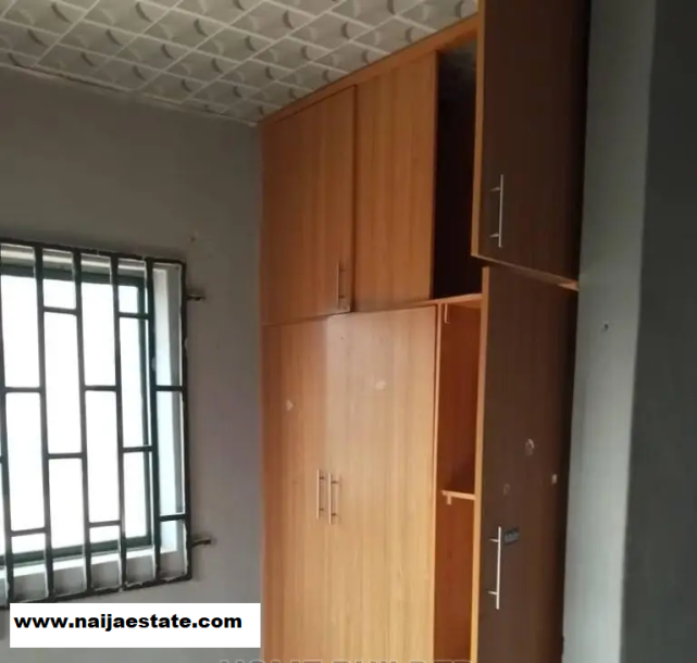3bdrm Bungalow in Sunshine, Akure for Sale-4