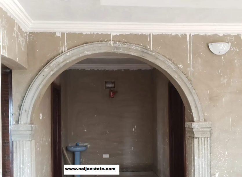 2bdrm Apartment in Airport Para, Alakia for Rent-2