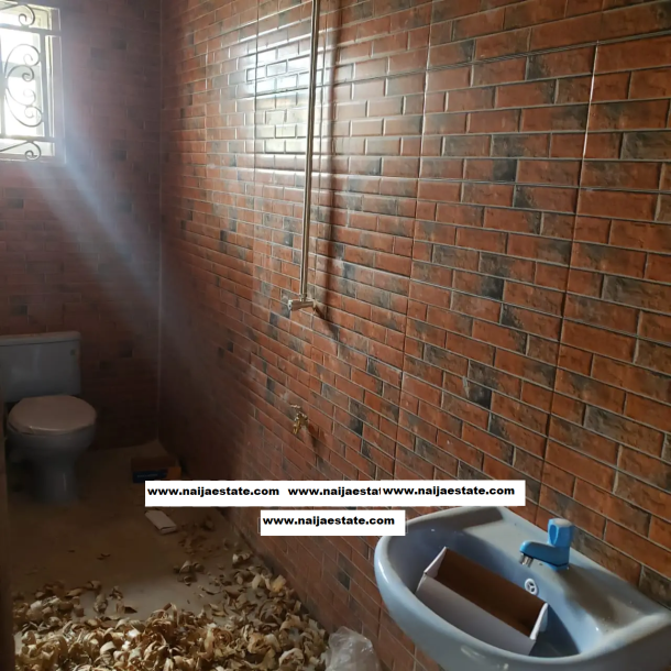2bdrm Apartment in Airport Para, Alakia for Rent-3