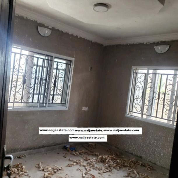 2bdrm Apartment in Airport Para, Alakia for Rent-4