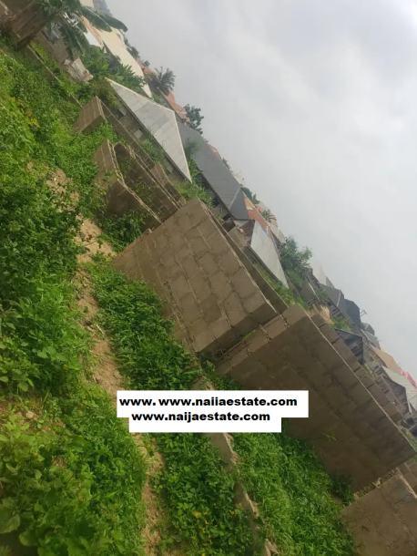 7bdrm Block of Flats in Oluwo Araba, Ibadan for Sale-3