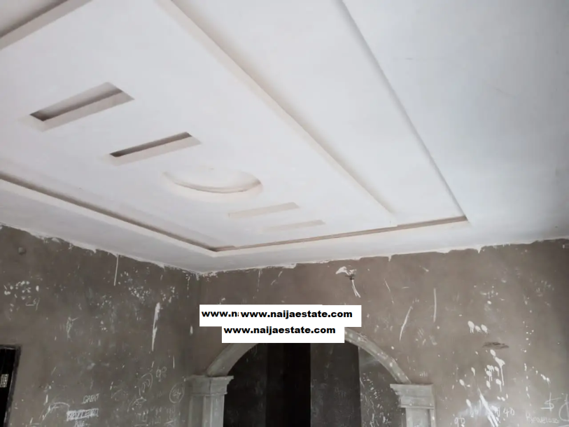 3bdrm Bungalow in Ologuneru for Sale-3