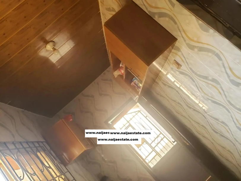Furnished 3bdrm Block of Flats in Obada, Ibadan for Sale-1