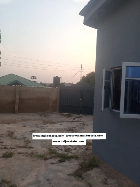 Furnished 4bdrm House in Apete-2
