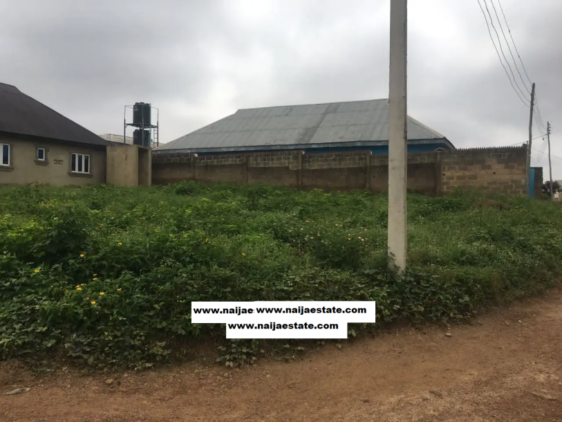 3bdrm Bungalow in Awosonso Apata, Ibadan for Sale-1