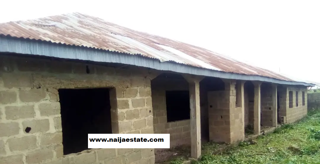 6bdrm Bungalow in Ileero, Akala Express for Sale-1
