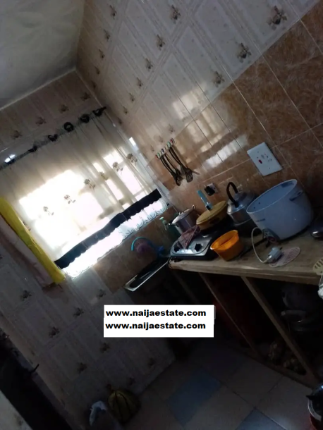 3bdrm Duplex in Akuru, Oluyole for Sale-2