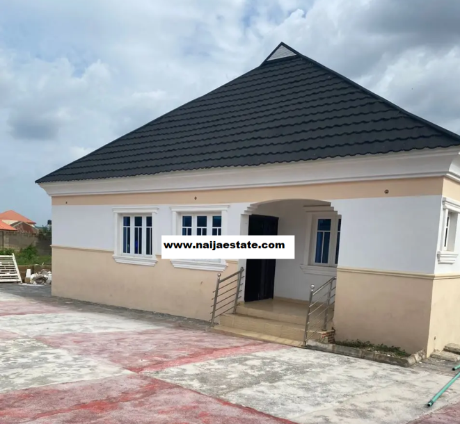 2bdrm Bungalow in Challenge, Ibadan for Sale-3