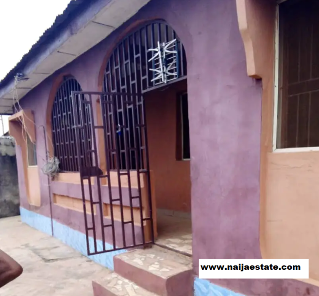 4bdrm Bungalow in Wakajaye, Alakia for Sale-3