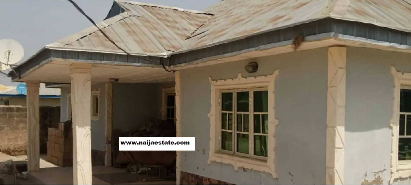 3bdrm Bungalow in Adeleye Town, Olodo, Iwo Road for Sale-3