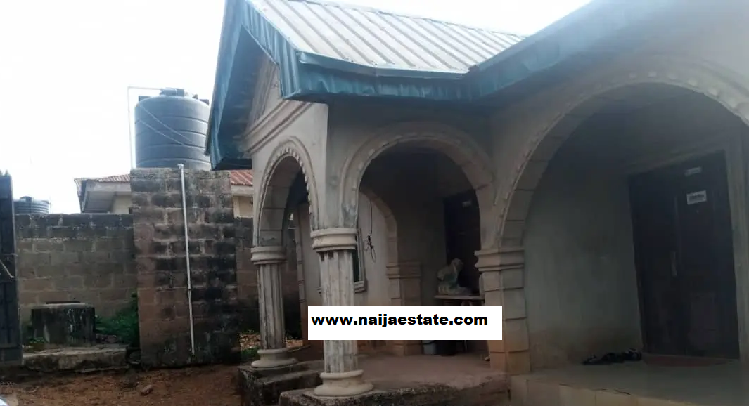 3bdrm Bungalow in Ibadan for Sale-2