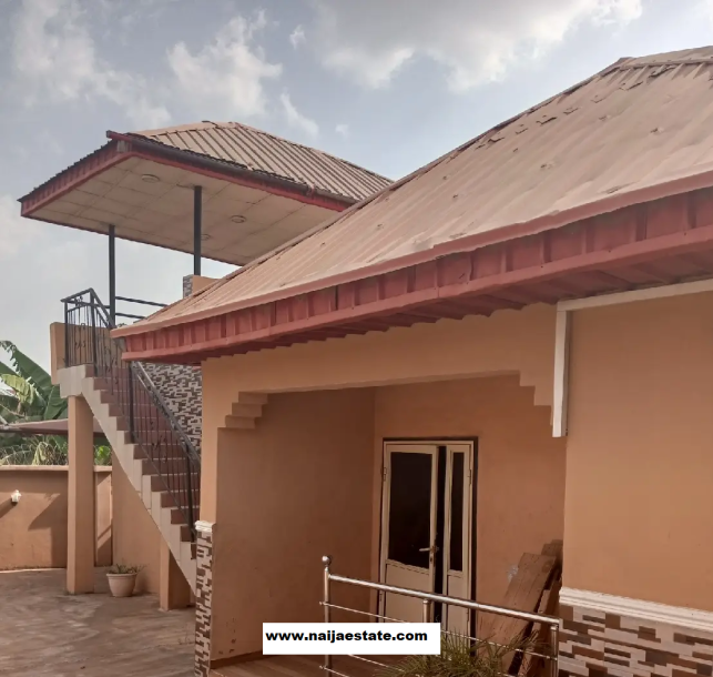 5bdrm Block of Flats in Akala Way, Akobo for Sale-2