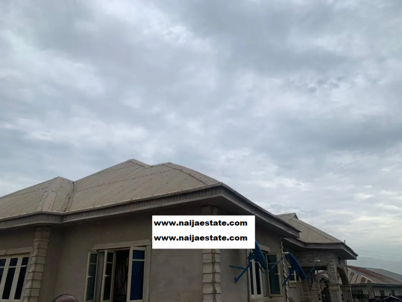 3bdrm Bungalow in Moniya, Ibadan for Sale-3