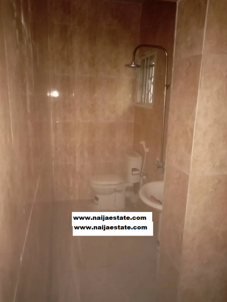 3 bedroom flat in ologuneru,ibadan-5