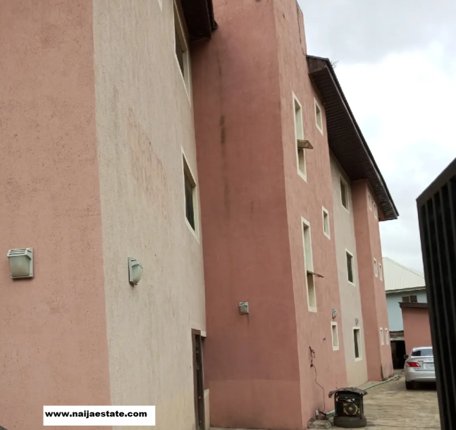 mini flat in Apete for rent-1