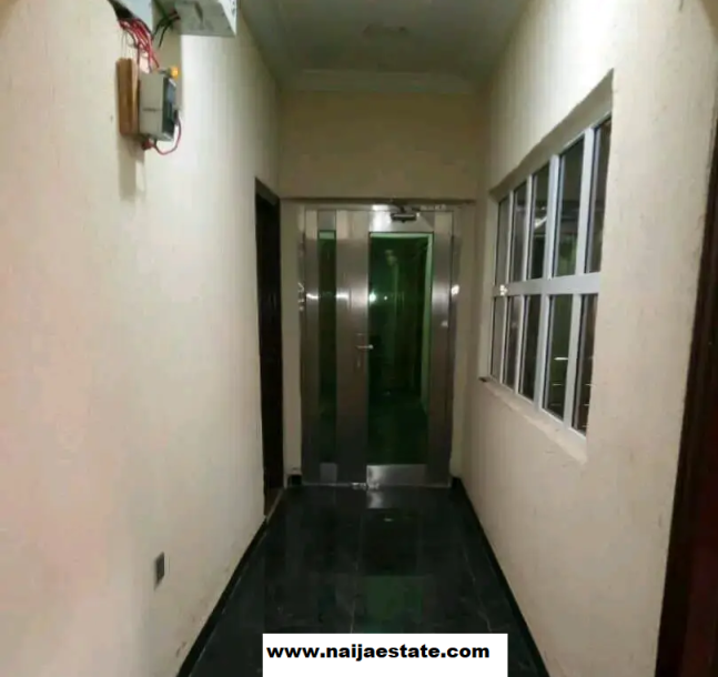 Furnished 3bdrm Bungalow in Halleluyah Estate-5