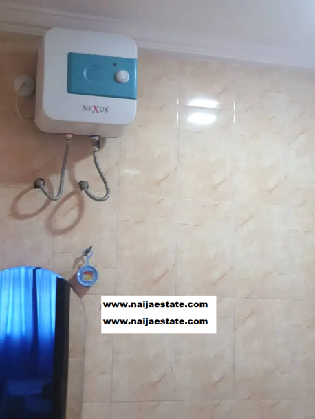 3bdrm Bungalow in Hob Estate, Alagbaka-4