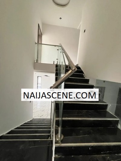 4bdrm Duplex in Chief Lateef Oyelade for sale