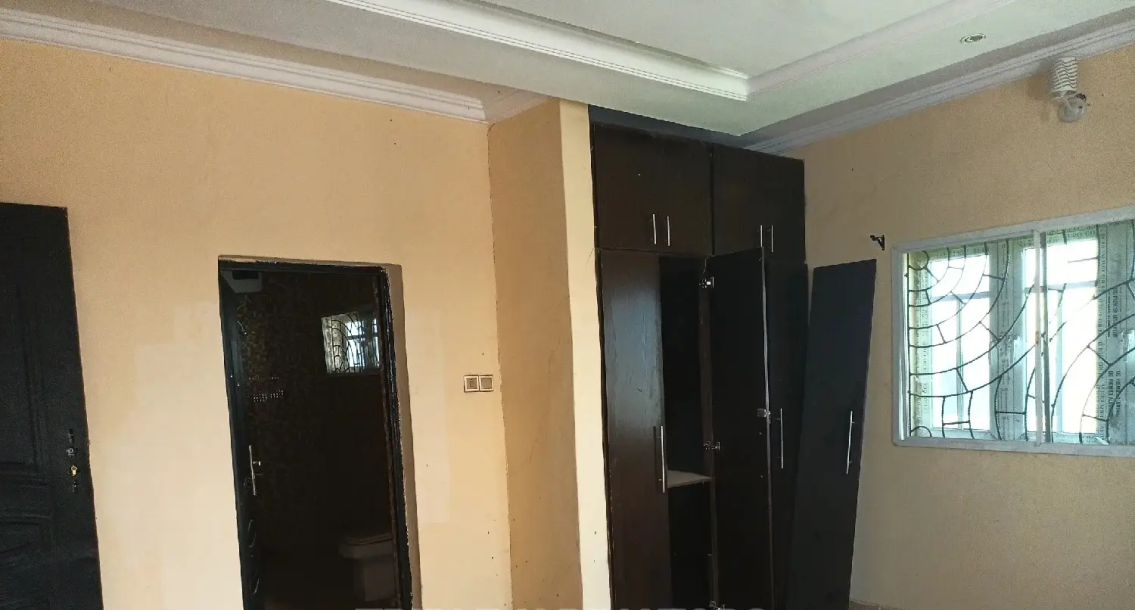 3bdrm Bungalow in Ifedayo Estate, Oluwo for Sale-1